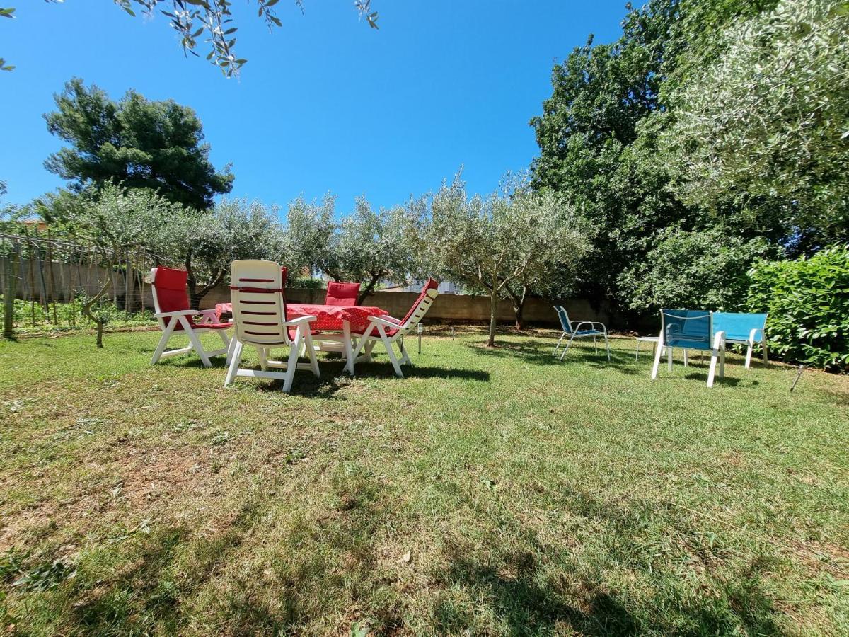 Apartman Vito Medolino Esterno foto