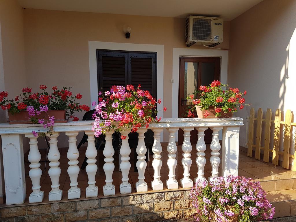 Apartman Vito Medolino Esterno foto