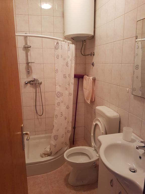 Apartman Vito Medolino Esterno foto